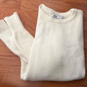 Zara Women's Soft Cream Crew Neck Sweater